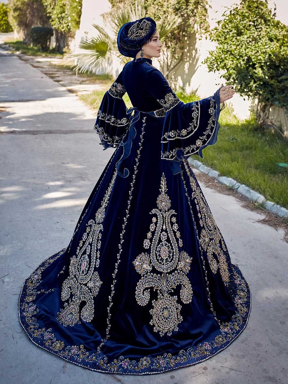 Navy Blue Long Elegant Muslim Wedding Kaftan Sultan Dress Navy Blue Long Elegant Muslim Wedding Kaftan Sultan Dress