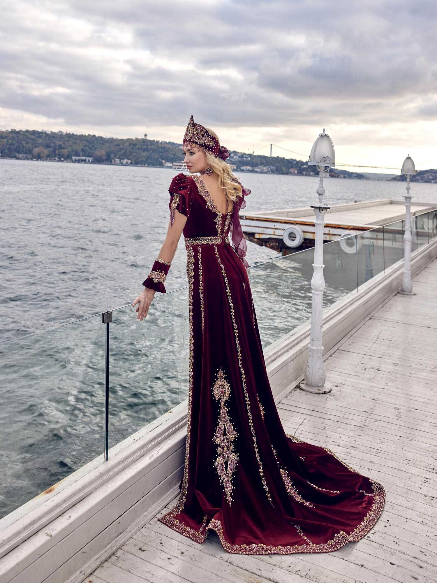 Burgundy Mermaid Long Tail Gold Embroidered Party Kaftan Dress