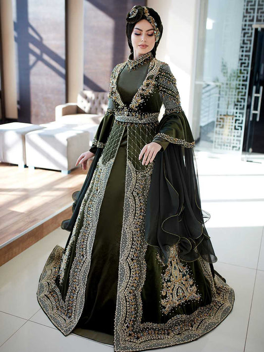 luxury--velvet-muslimah-long-maxi-mehdi party henna-caftan-dress3-(3)