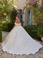 Affordable Off The Shoulder Fairytale Plus Size Wedding Dress