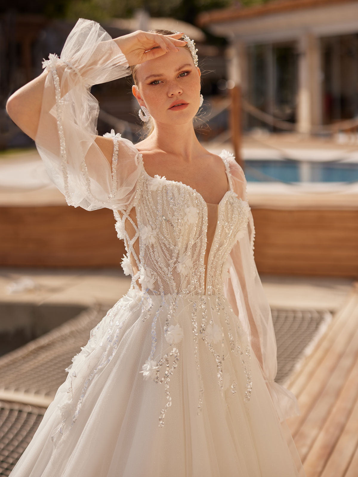 chinese dress ladies Flower Lace Romantic Bohemian Fancy Long Sleeve Tulle Bridal Dress 44