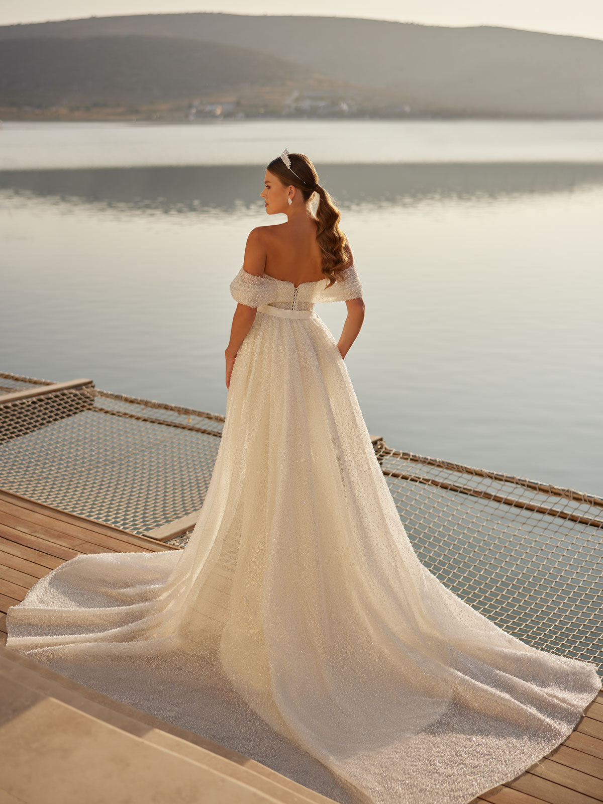 Modern Off The Shoulder Mermaid Elegant Fitted Cowl Neckl Bridal Dress 44 Modern Off The Shoulder Mermaid Elegant Fitted Cowl Neckl Bridal Dress 44