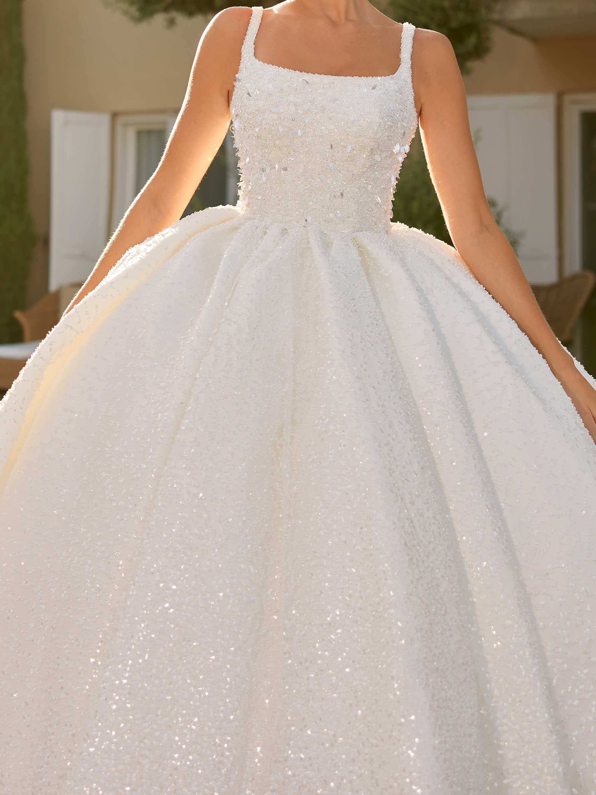 Simple Elegant Classic Square Neck Summer Wedding Gown Dress 40 Simple Elegant Classic Square Neck Summer Wedding Gown Dress 40