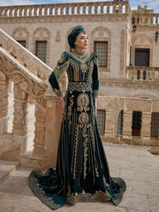 Green Velvet İslamic Gold Embroidered Beaded Hijab Engagement Party Dress