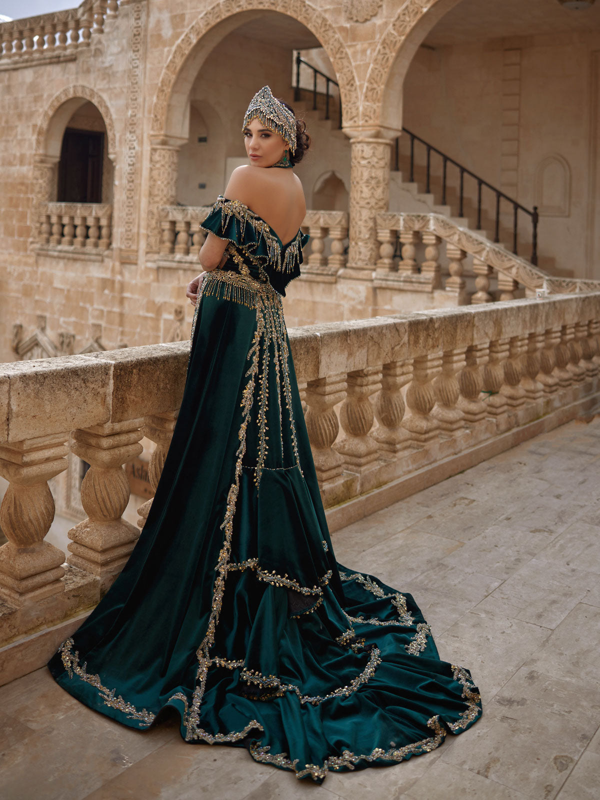 buy emerald green corut train fancy luxury dubai arabic wedding henna night party dresses luxury gold embroidered beaded kaftan gown online henna shop