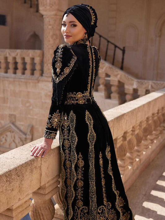 Luxury Arabic Lace Huge Ballgown Wedding Dress With Boat Neckline, Plus  Size, Appliques, And Royal Train Short Sleeves, Online Bridal Grooms Robe  De Mariee 2019 From Bridalstore, $108.46 | DHgate.Com