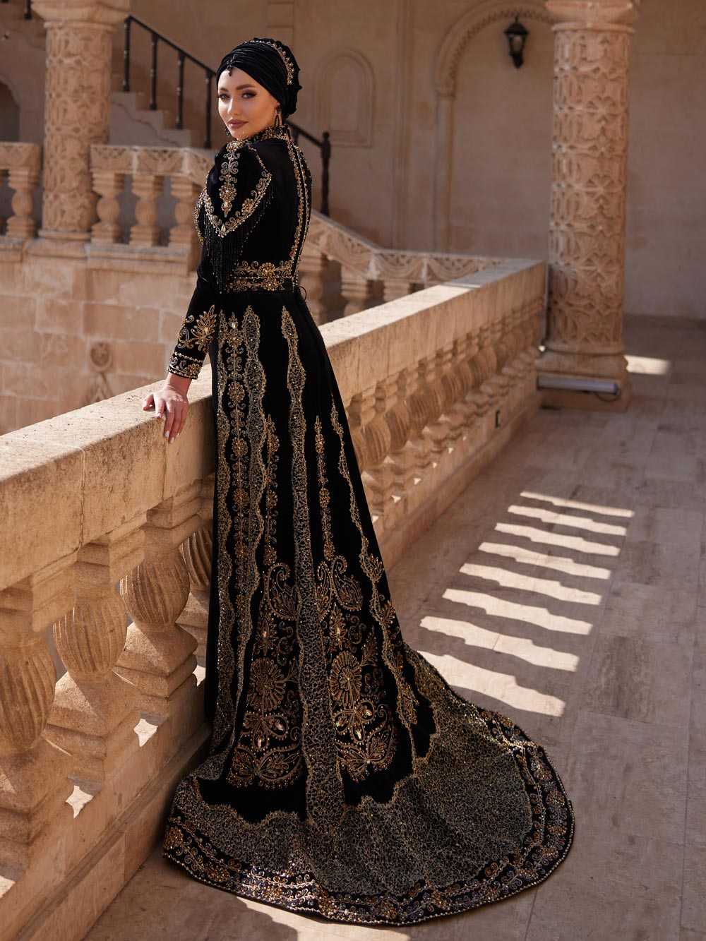 Traditional embroidered velvet long sleeve wi,th detachable train hijab henna kaftan dress set online kaftan shopping