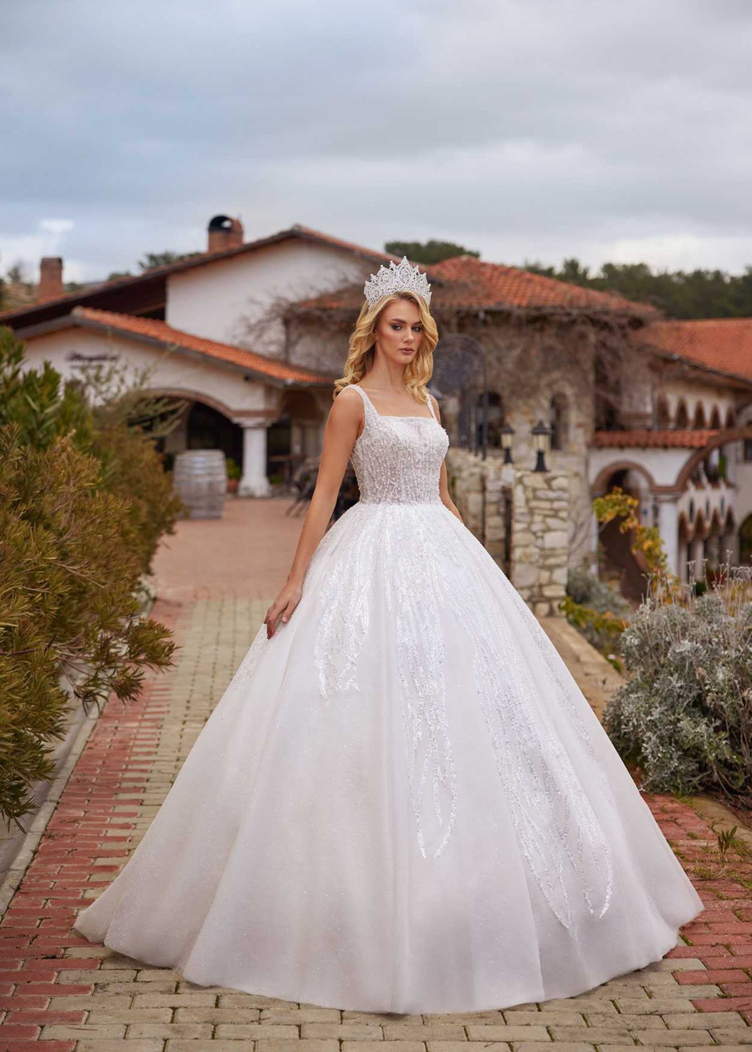 Simple Elegant Square Neck Glitter Corset Bridal Dress Online 40