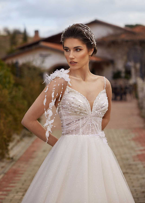 boho summer wedding dress Classic Yet Elegant Spaghetti Sleeve Tulle A Line Chic 42 Colour: berry Black rockabilly dress, petticoat modern lines that photograph Size:Size 26w---Bust 53 Waist 47.25 Hips 55.5 Shoulder to floor 62.25, +$20.00