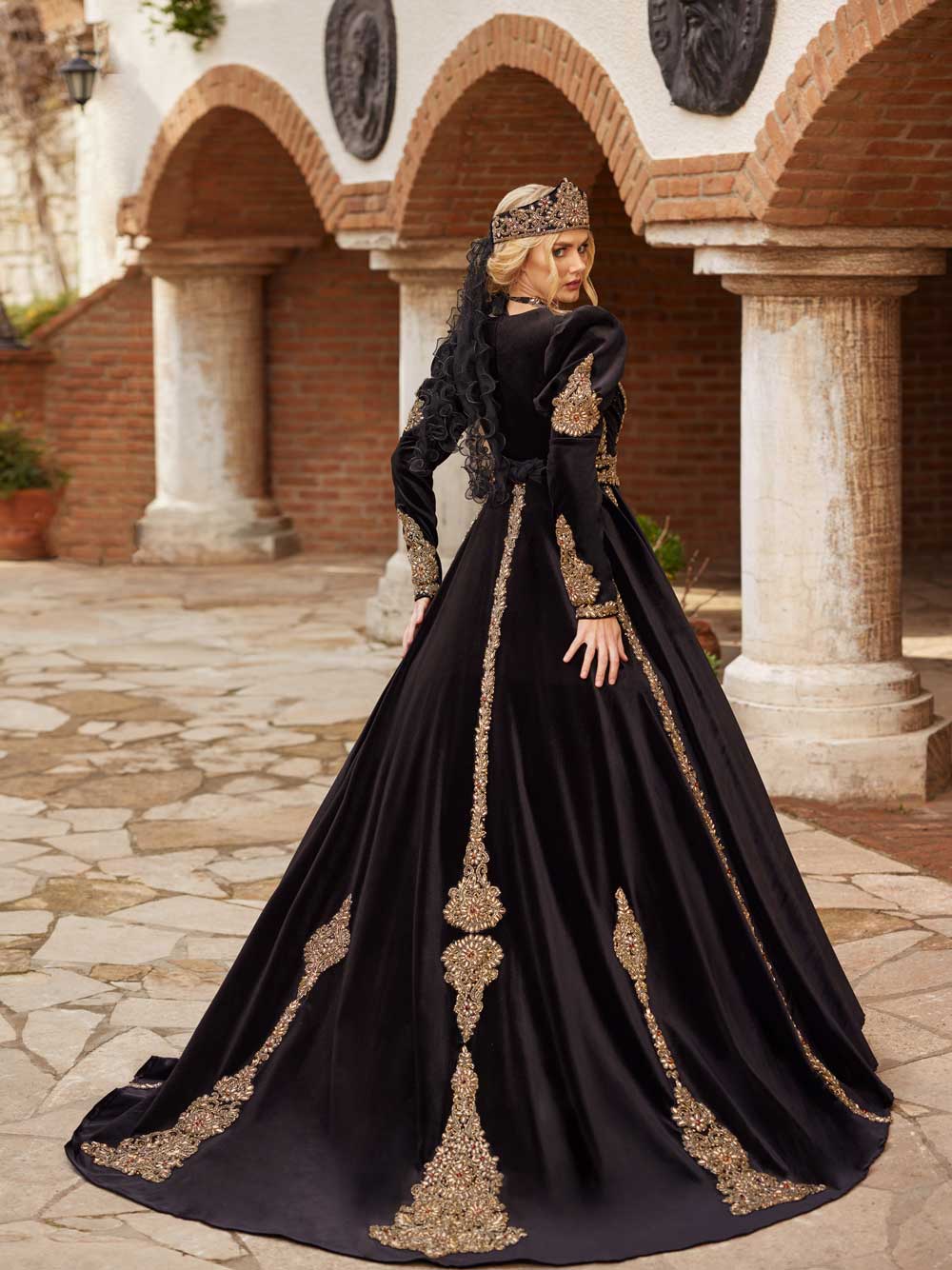 buy traditional gold emboidered juliet sleeve henna gown kaftan websites online 