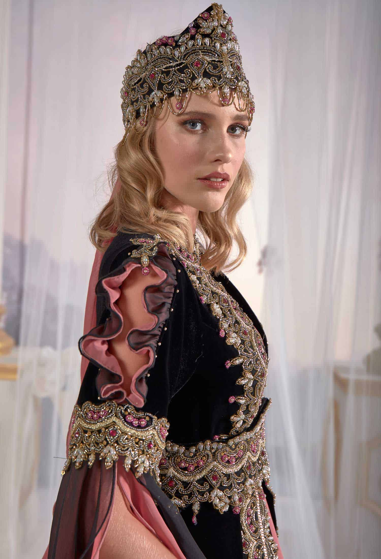 Exclusive Black Chic Caftan Set Slit Velvet Delicate Sequins buy online evening dress shopping maxi gowns online (4)