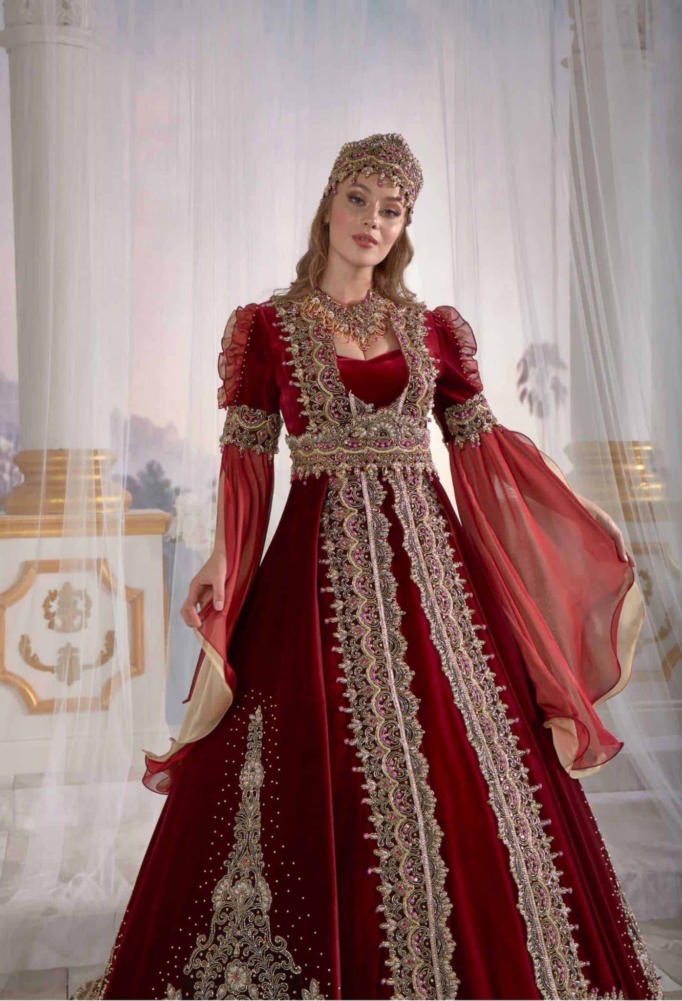 Exclusive Red Chic Caftan Set Slit Velvet Delicate Sequins buy online evening dress shopping maxi gowns online (3)