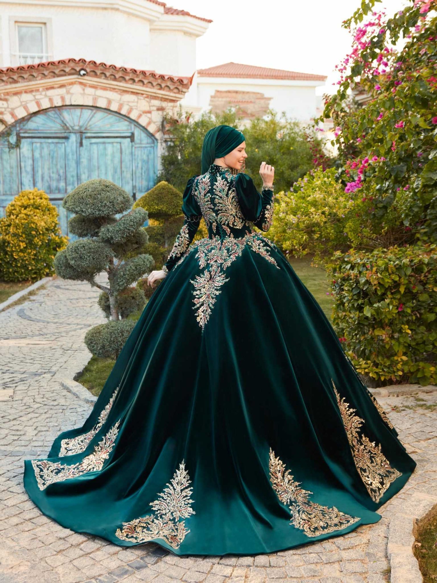 Muslim Emerald Green Juliet Sleeve Bridal Henna Ball Gown 44