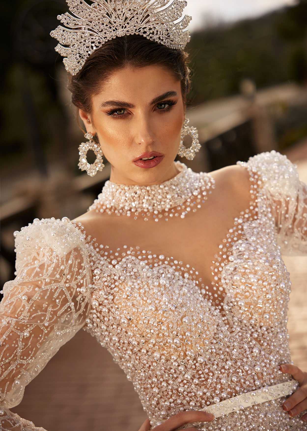 Stunning Pearl Illusion Lace Long Sleeve Turtle Neck Detachable Train Bridal Dress 42