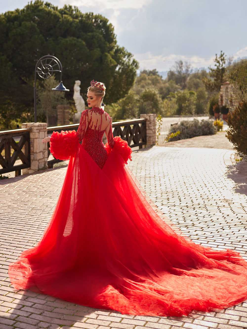 elegant dresses red Luxury Red Long Embellished Mermaid Feather Prom Dress Formal Gown 40