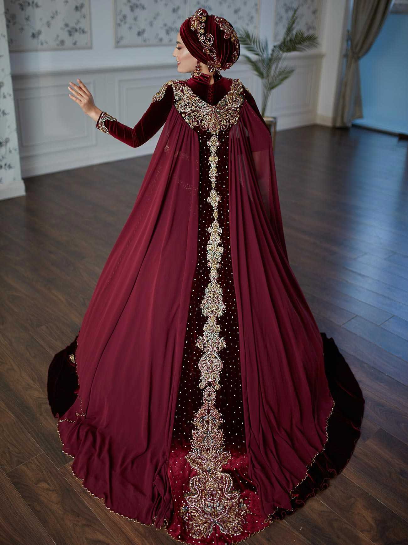 Maroon Cape floor lenght long sleeve heavily Embroidery Henna Wedding caftan Dress for women online (1)