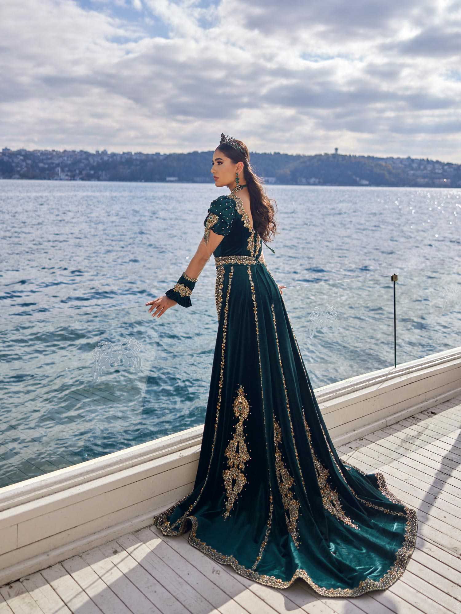 Emerald Green Mermaid Long Tail Slash Formal Evening Party Dress Sultan Dress Emerald Green Mermaid Long Tail Slash Formal Evening Party Dress Sultan Dress