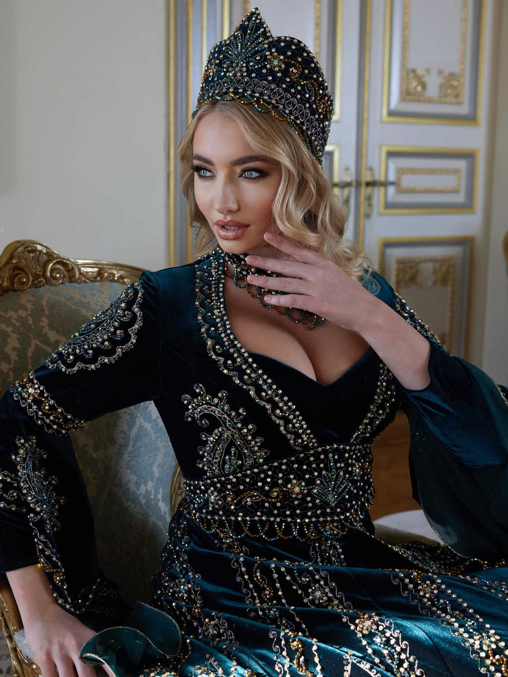 buy chic traditional embellished chapel train sweetheart neck queen henna dress with accessories online boutique