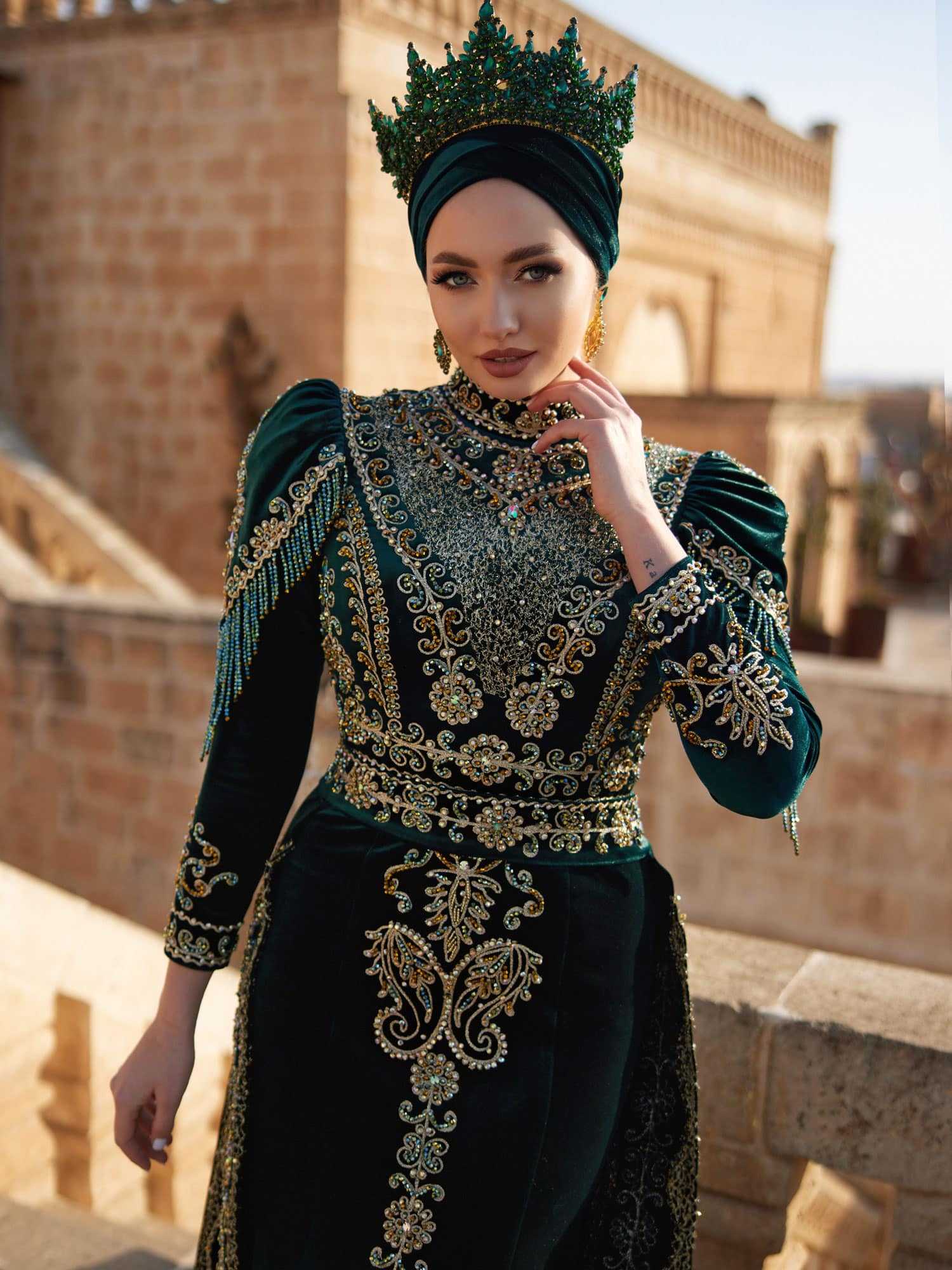 velvet maxiemerald green mermaid designer hand embbroidered gold sequin long sleeve hijab muslim dress niltes (8)